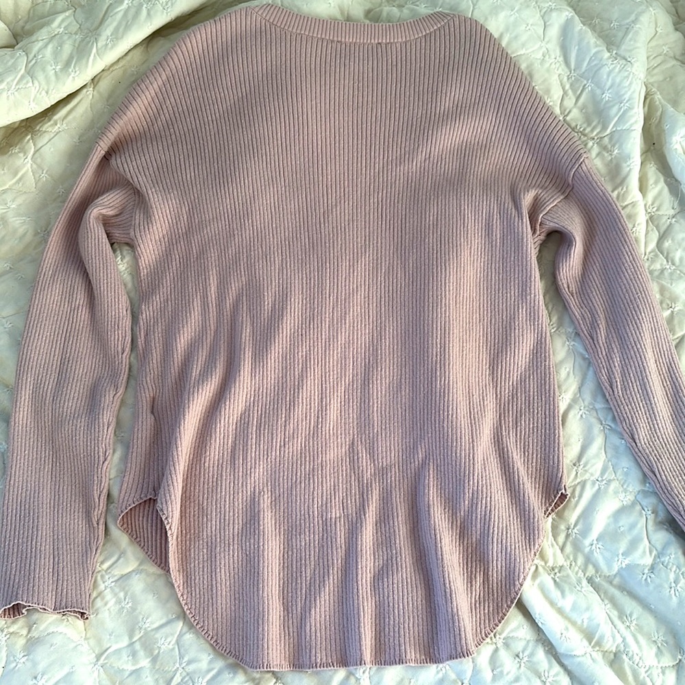 Express Sweater - Picture 2 of 3